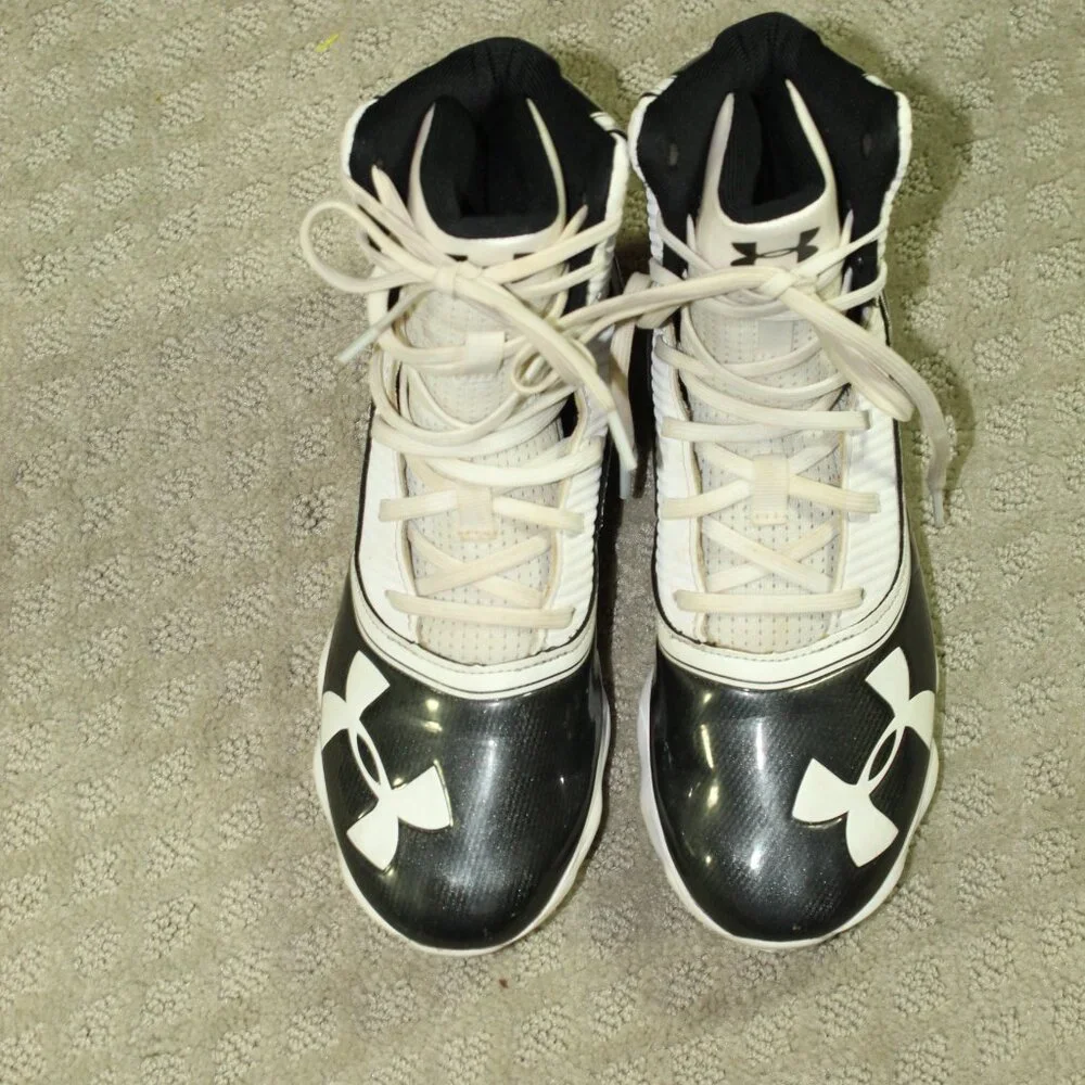 Under Armour Boy’s Youth 5Y Highlight RM JR White Football Cleats 3021201-002